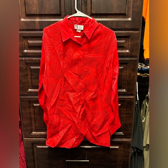 Maggie sweet 2pc Set Vibrant Red Button-Up Shirt & tank top LARGE - Picture 1 of 7